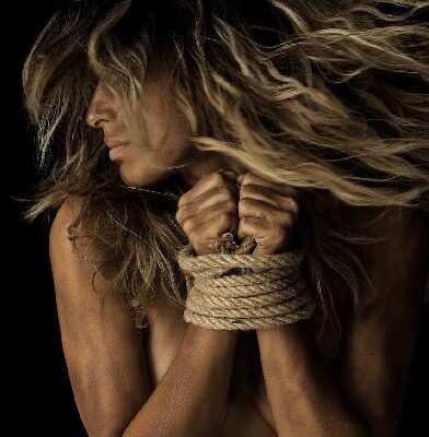 חקור את העולם התוסס של נערות ליווי חקור את העולם התוסס של נערות ליווי